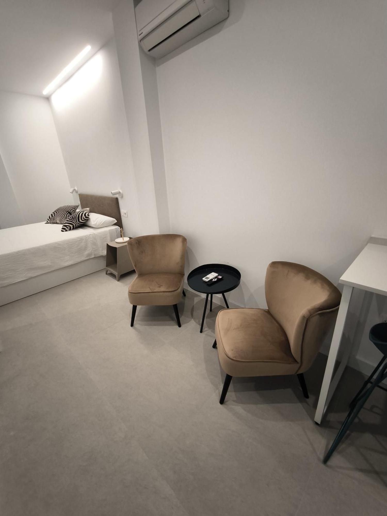 Aparthotel Capuchinos 31 Malaga Zewnętrze zdjęcie